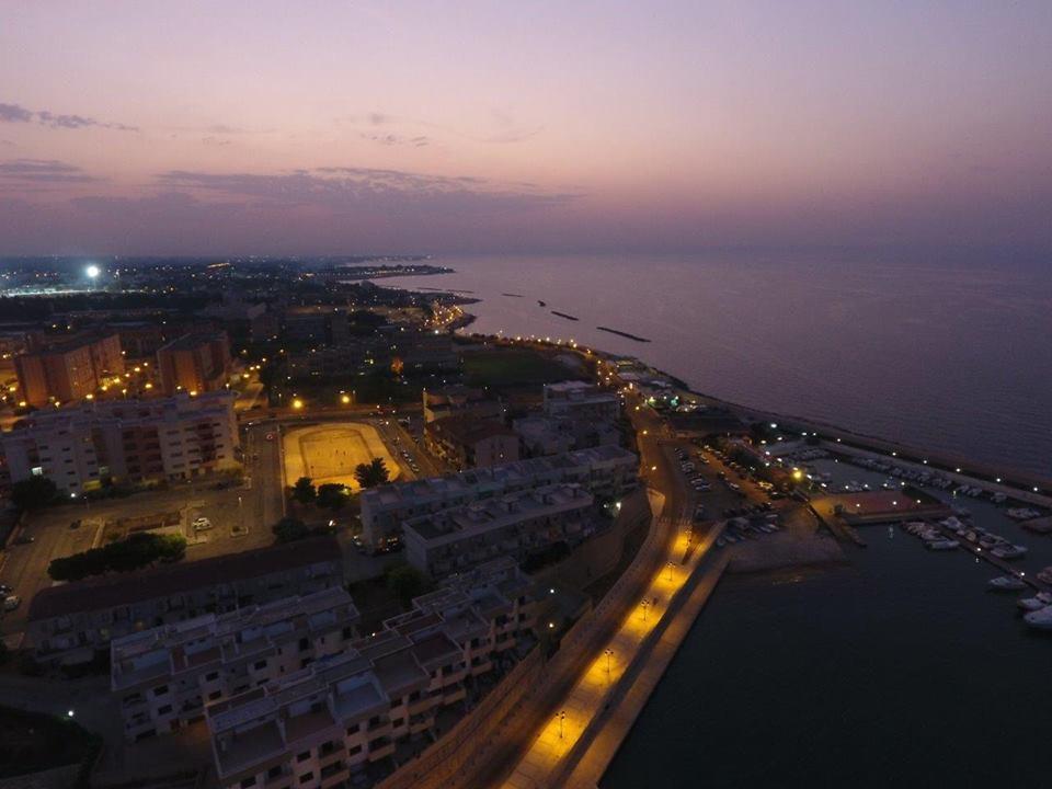 B&B La Baia Sea Rooms Bisceglie Kültér fotó