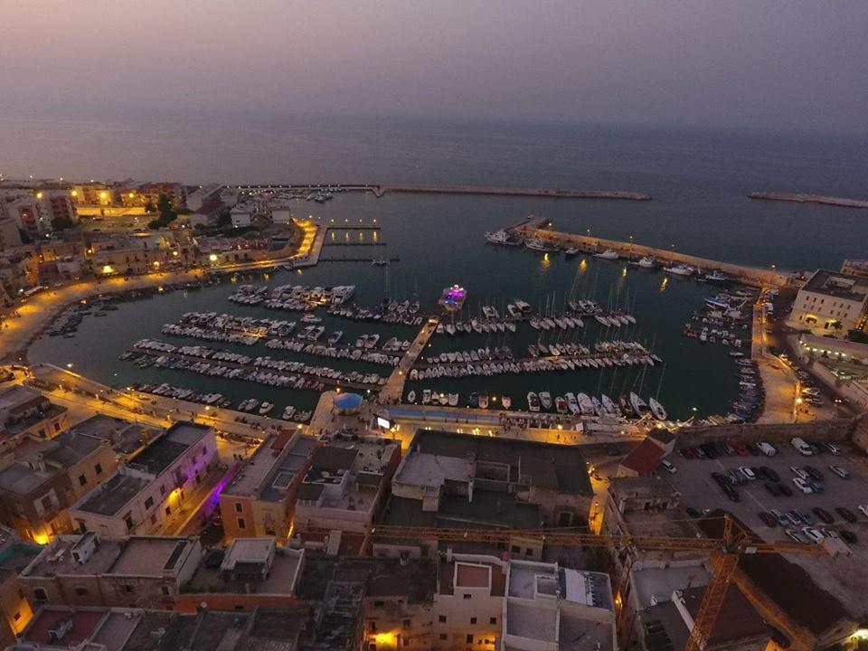 B&B La Baia Sea Rooms Bisceglie Kültér fotó